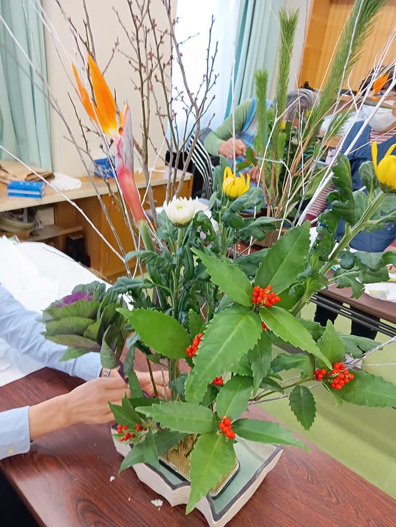 色とりどりの生け込みの写真